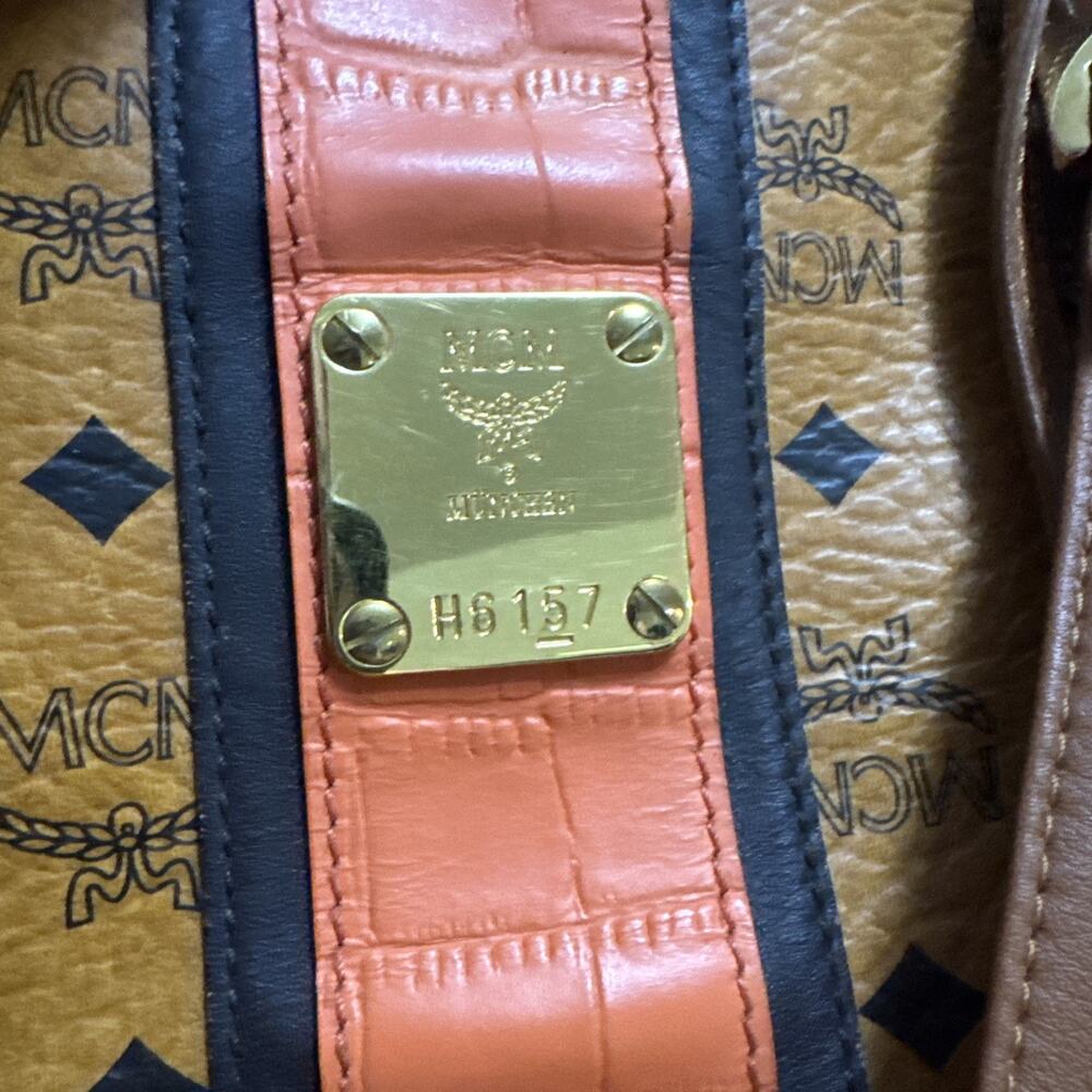 MCM Visetos Monogram Large Tote & Pouch EUC Limited Edition Orange Stripe - Picture 12 of 12